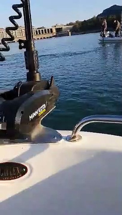 Silure Club Rhodanien : Yoann au combat avec un silure d'1,84m