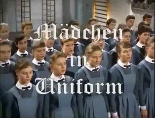 Jeunes Filles en uniforme Bande-annonce (EN)