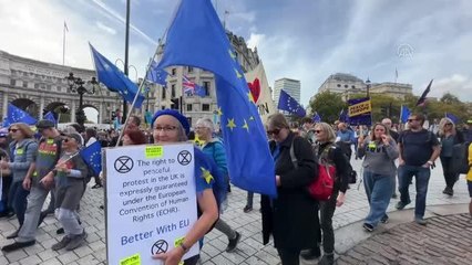 Londra'da İngiltere'nin tekrardan AB'ye katılması için gösteri düzenlendi