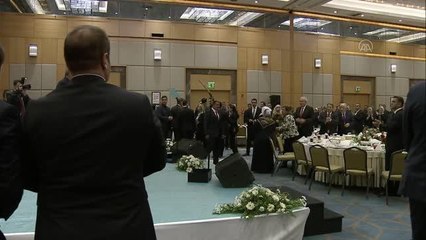 Cumhurbaşkanı Erdoğan: "Faiz lobileri çökmeye başladı ve artık faizde tek haneli rakama doğru iniyoruz"