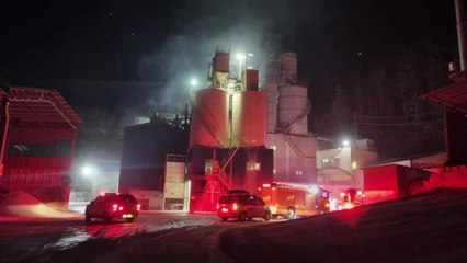 강원 정선군 시멘트 제조공장에서 불 / YTN