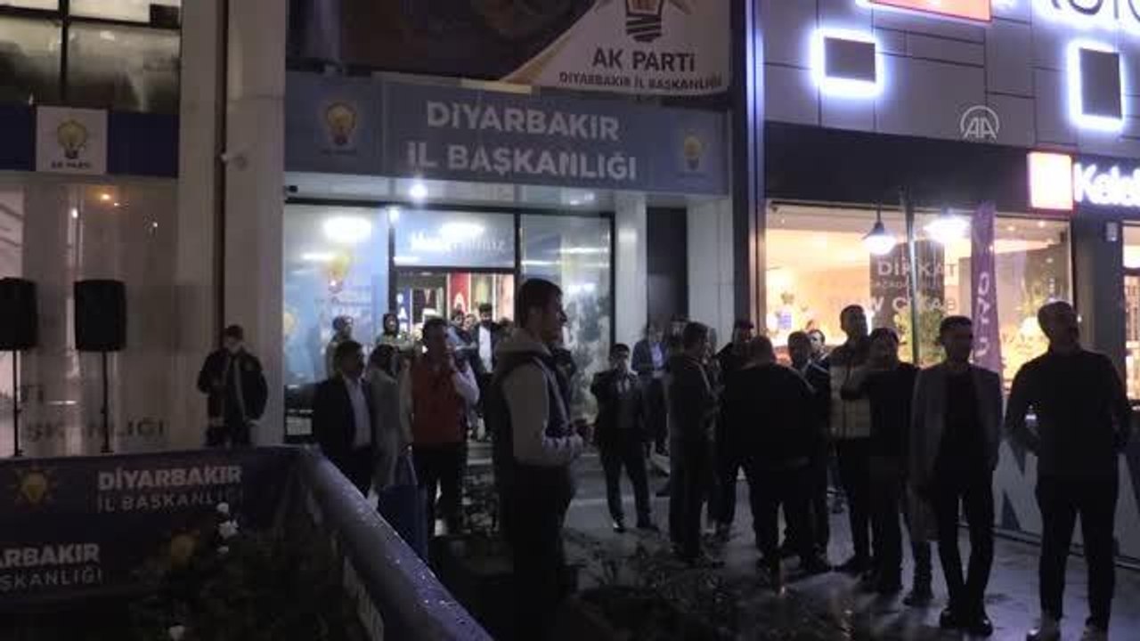 Son dakika haber! DİYARBAKIR - Soylu: "(Cumhurbaşkanı Erdoğan'ın Diyarbakır ziyareti) Silahın gölgesinde siyaset yapmaya alışık olanlar elbette ki iftira atacaklardır"