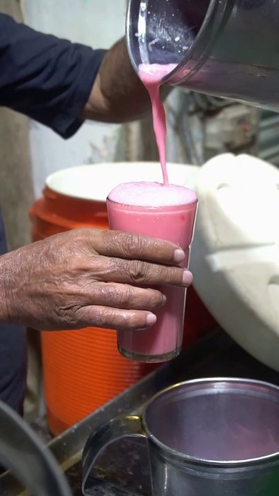 Exploring Hidden Street Food Of Hussainabad | Energetic Sting Milk Drink | Dilnashin Milk Flavor