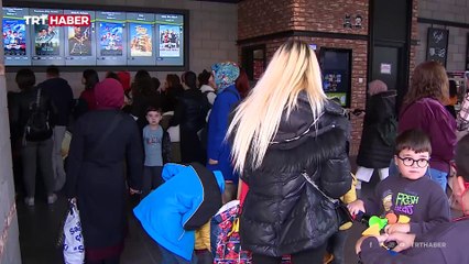 Vizyondaki TRT ortak yapımı filmlere izleyiciden yoğun ilgi