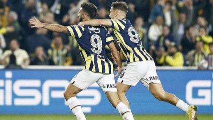 Başakşehir'i Rossi'nin şık golüyle geçen Fenerbahçe liderliğe yükseldi