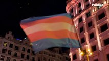 Miles de personas se manifiestan en Madrid contra el bloqueo de la ley trans