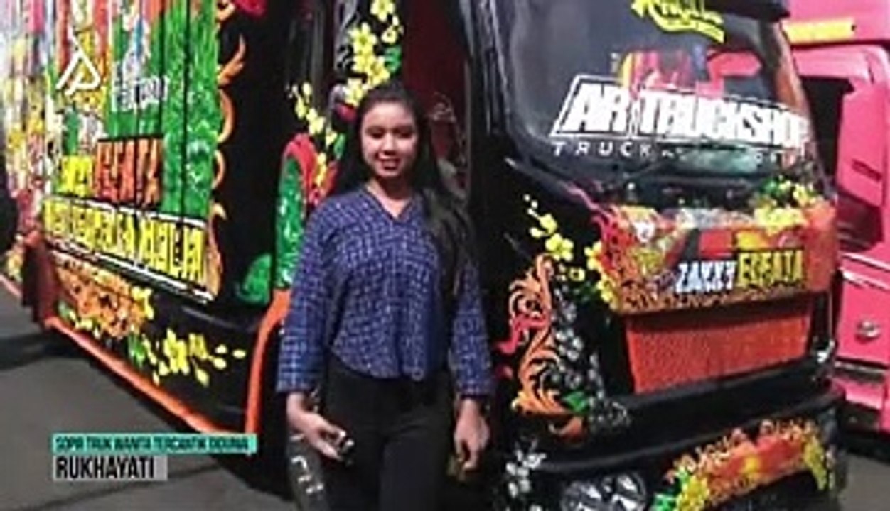 cantik dan sexi! inilah supir truk yang memiliki wajah cantik dan sexi bak model