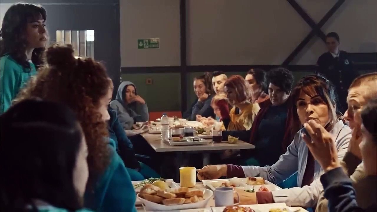 El Patio Capitulo 3 (AUDIO ESPAÑOL) Avlu4712 Vídeo Dailymotion