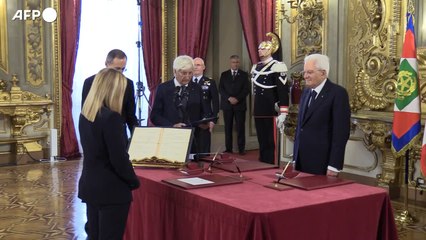 Meloni giura: "Serviremo l'Italia con orgoglio, ora al lavoro"