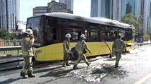Beşiktaş'ta İETT otobüsü alev alev yandı