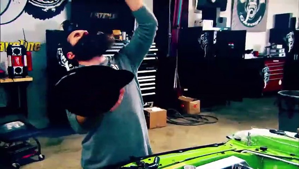 Aaron Needs a Job - Se1 - Ep07 - By Land, Sea, and Air HD Watch HD Deutsch