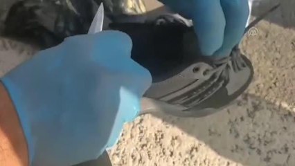 Kargoyla gönderilen ayakkabıda 12 gram kokain bulundu