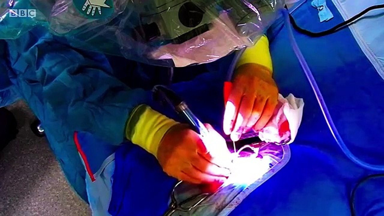 Surgeons - At the Edge of Life - Se1 - Ep03 HD Watch HD Deutsch