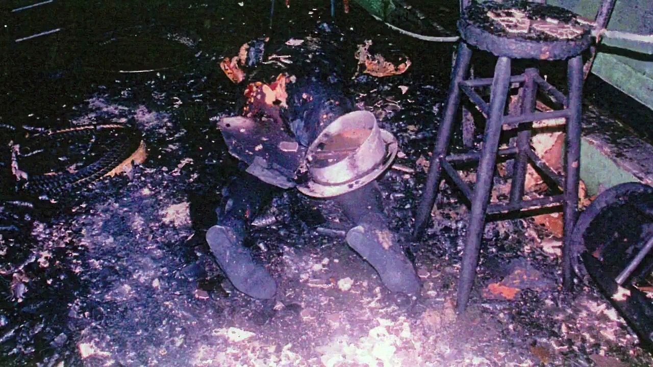 The Confession Tapes - Se1 - Ep03 - A Public Apology HD Watch HD Deutsch