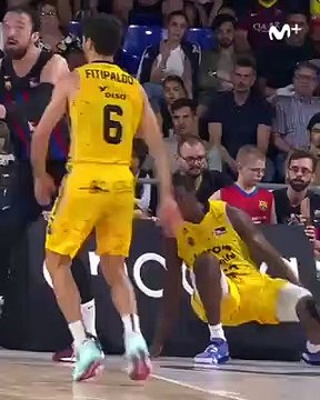 Una de las canastas de Oriol Paulí contra Lenovo Tenerife / FCB