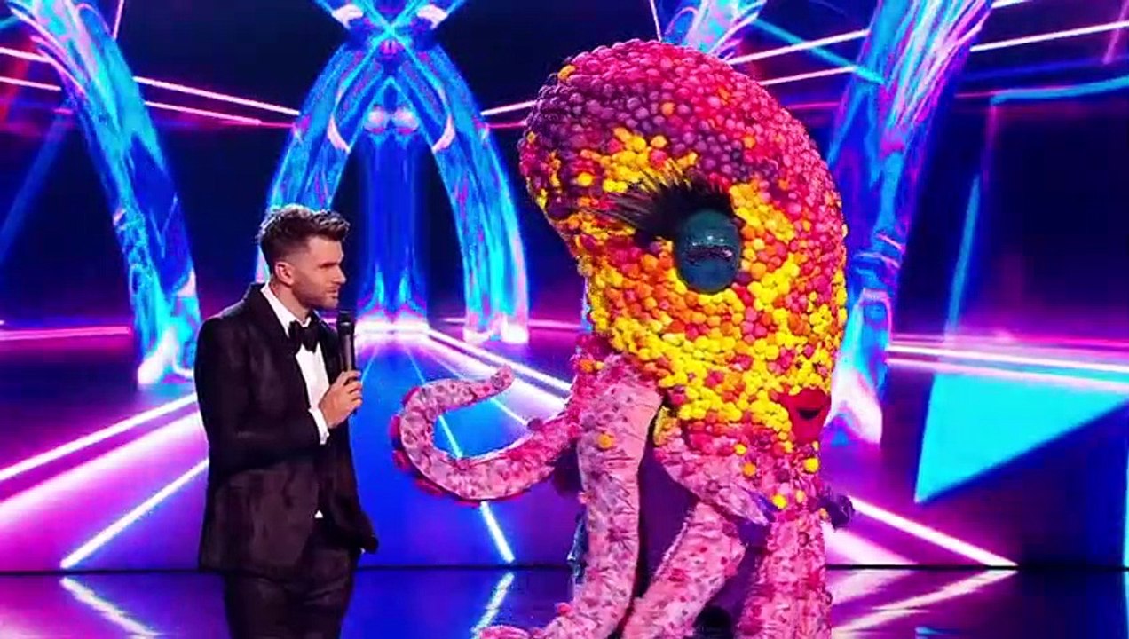 The Masked Singer (UK) - Se1 - Ep08 HD Watch HD Deutsch