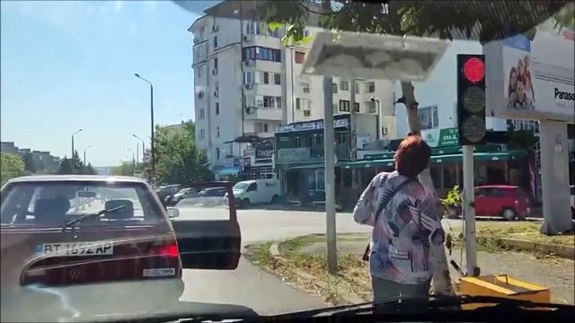 Quand tu respectent les feux rouges du mieux que tu peux... grosse pression