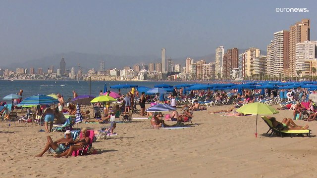 Caro bollette, dal Nord Europa verso il caldo della Spagna. Per risparmiare sul riscaldamento