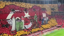 Galatasaray taraftarından Cumhuriyetin 100. yılına özel koreografi