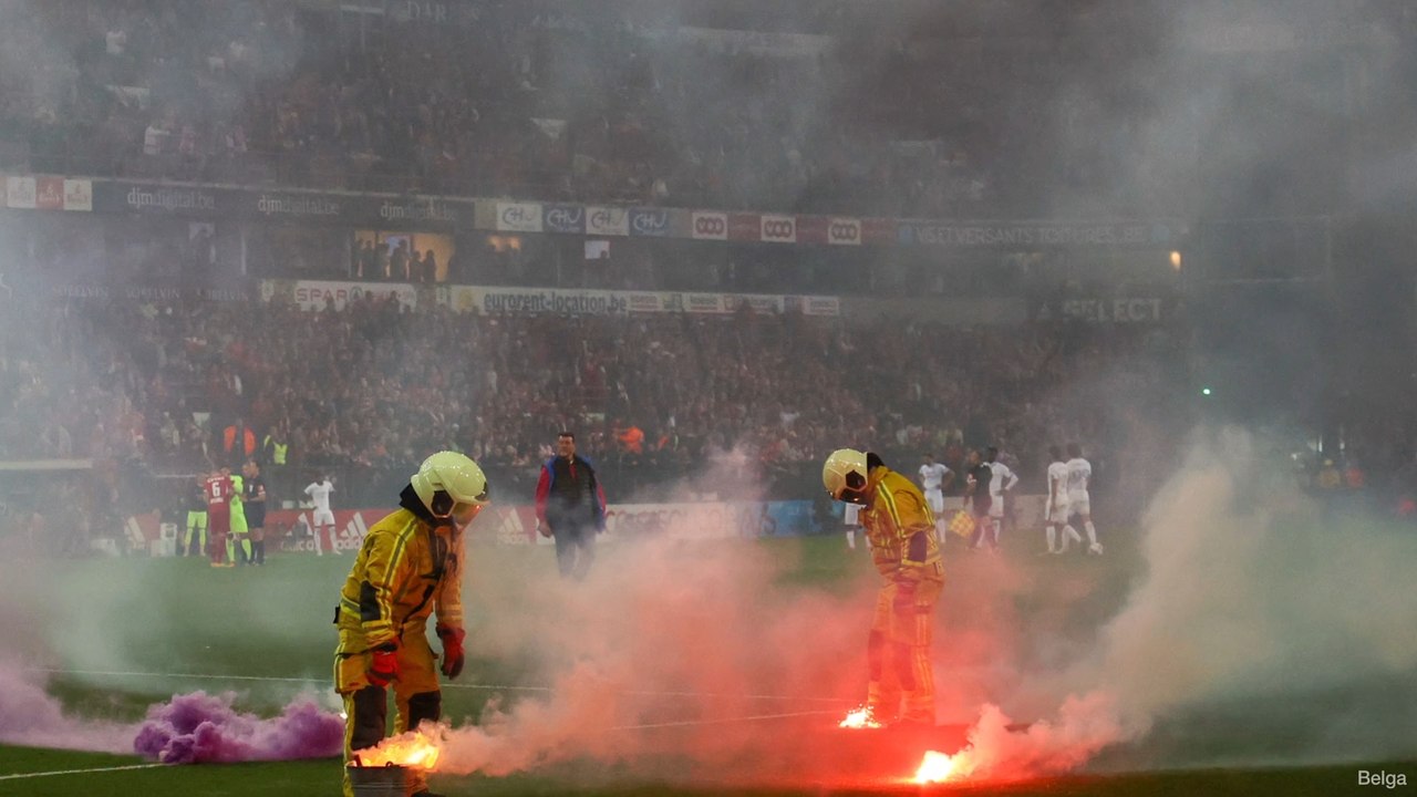 Standard-Anderlecht arrêté à 3-1: un nouveau match  de la honte pour le football belge