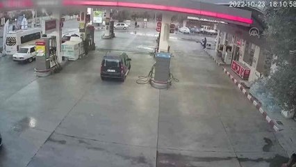 Son dakika gündem: Minibüs ile cipin çarpıştığı kazada 4 kişi yaralandı