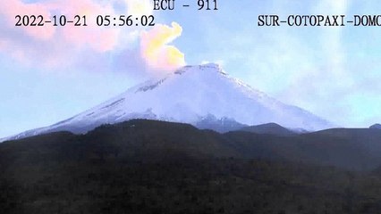 Alerta amarelo em vulcão no Equador