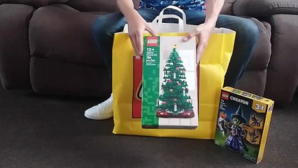 Lego Unboxing Ideas Seinfeld Set 21328, Christmas Tree And More!