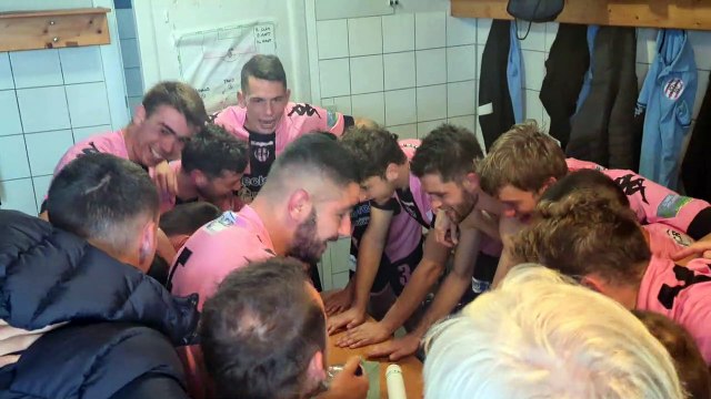 Les murs ont tremblé aux Essarts suite au chant du FCCM