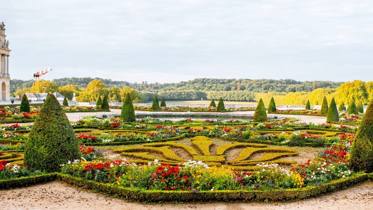 Travel to Château de Versailles France BMUniverse