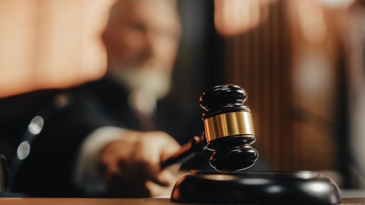 Elle loue une cave insalubre pendant dix ans, elle est condamnée à payer 12.000 euros d'indemnités d’occupation