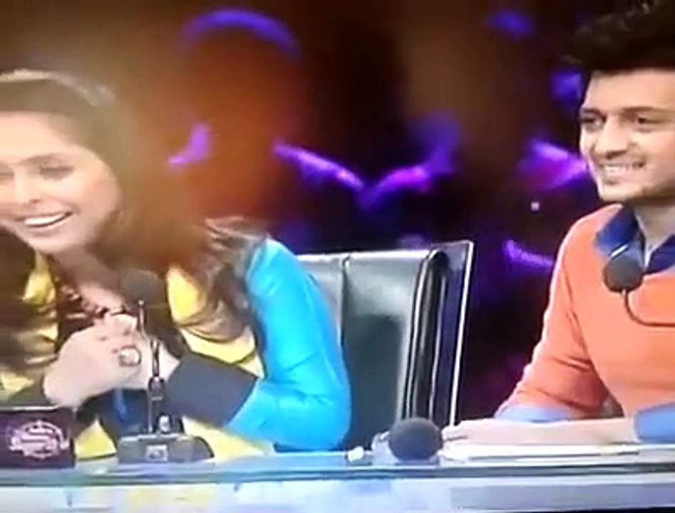 India's Dancing Superstar -- Cute little Girl Dance