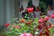 Beverly Hills 90210 S06E04 Everything's Coming Up Roses