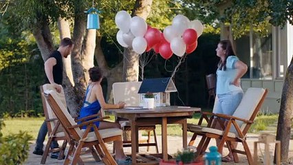 El Amor esta en el Aire- Love is in the Air- 136