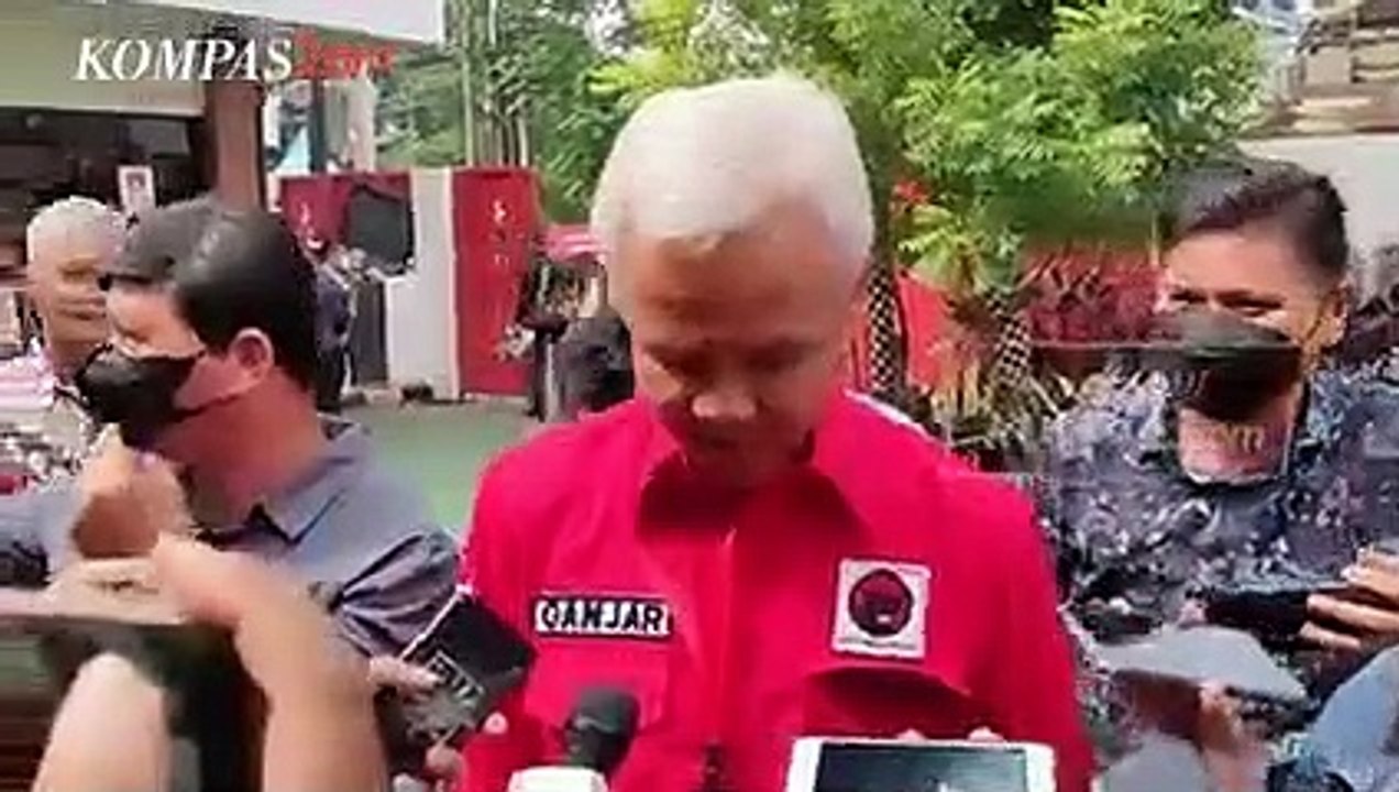 GANJAR PRANOWO VS PUAN MAHARANI..! SIAPA YANG AKAN D USUNG PDIP KE PILPRES 2024..?