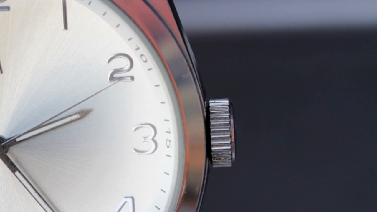 Clocks are set to go back What are the pros and cons of Daylight