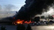 Son Dakika! Kocaeli'de petrol firmasında korkutan yangın! Alevler metrelerce yükseldi