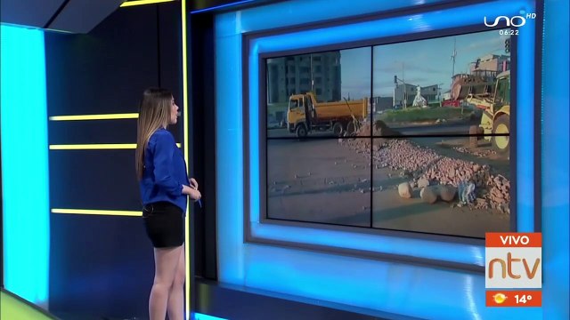 Levantan el bloqueo en la avenida Blanco Galindo, realizan limpieza de la vía con maquinaria pesada