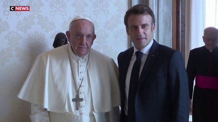 Emmanuel Macron s'est entretenu ce lundi avec le pape François