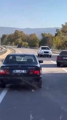 Karayolu'nda geri geri gitti, cezadan kaçamadı