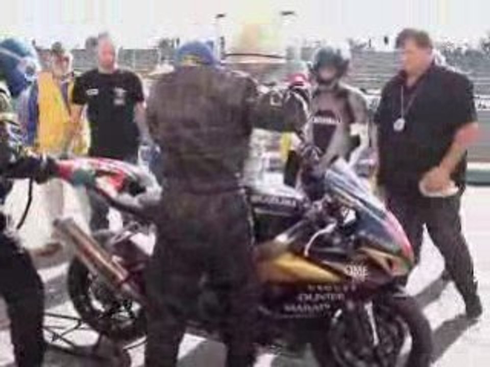 Ravitaillement Team DBR CFE 2006 Nogaro