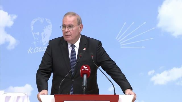 Faik Öztrak: Muhafazakârlığı Doların Yeşiliyle Sınırlı Olanın Devrimciliği de Olsa Olsa Soros'un Renkli Devrimciliği Olur