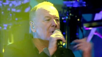 Someone Somewhere in Summertime - Simple Minds (live)