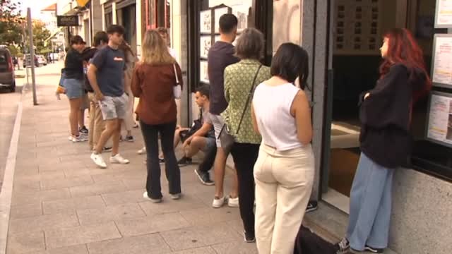 La falta de viviendas de alquiler endurece las exigencias para los inquilinos