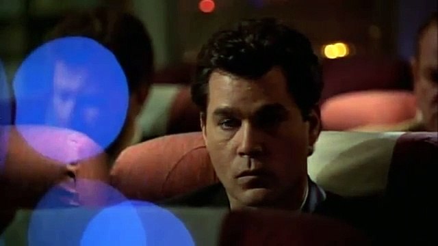 Turbulences à 30 000 pieds Bande-annonce (EN)