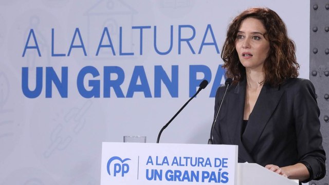 Ayuso da la espalda a Feijóo y a Vox y rechaza derogar la Ley Trans: No me sumaré