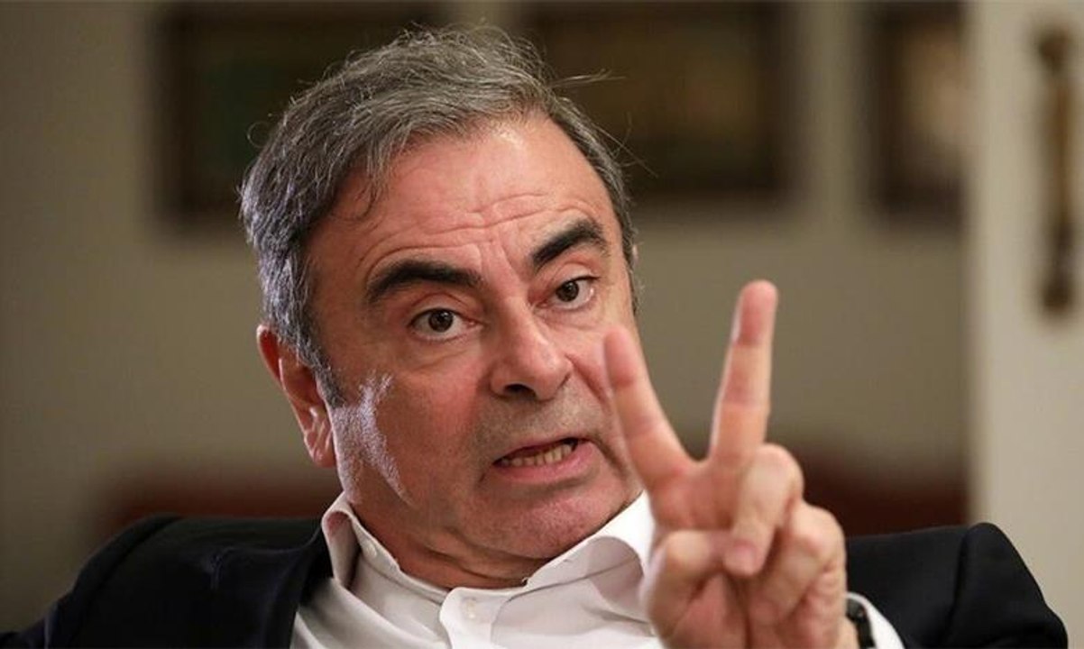 كارلوس غصن يكشف أنه اختار الهرب بصندوق للآلات الموسيقية لأنه الأفضل