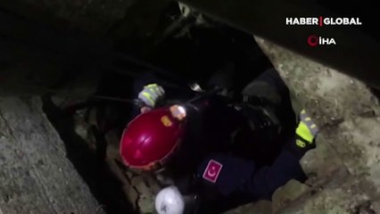 11 metre derinde koyun kurtarma operasyonu