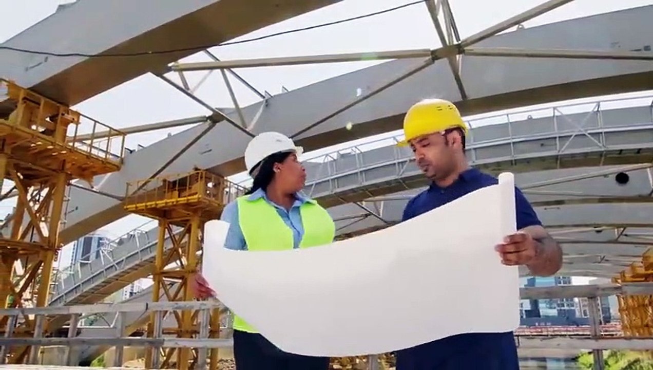 Ternyata Begini Proses Menaikkan Crane Diatas Gedung