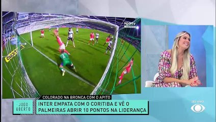 Renata Fan analisa gol polêmico do Inter anulado: "discutível" 24/10/2022 16:29:39
