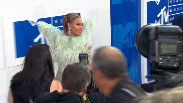 Blue Ivy, 10, Bids $80K For Earrings At Auction & Shocks Grandma Tina Lawson